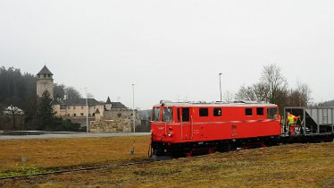 2020.12.17 V12 Schotterzug und Lokzug V12 von Gmünd nach Litsch und retour